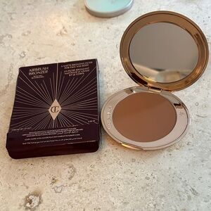 Charlotte Tilbury Airbrush Bronzer in 3 TAN
